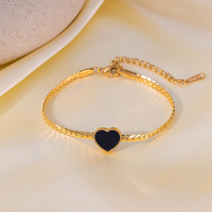 Brazalete Dorado Entrelazado Plano Corazon Negro