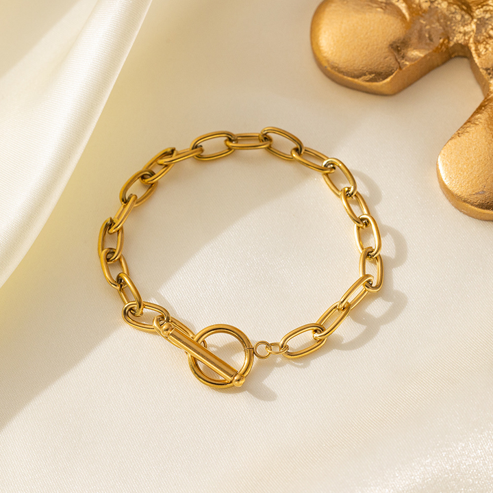 Brazalete con Eslabones Grandes y un Cierre de Barra