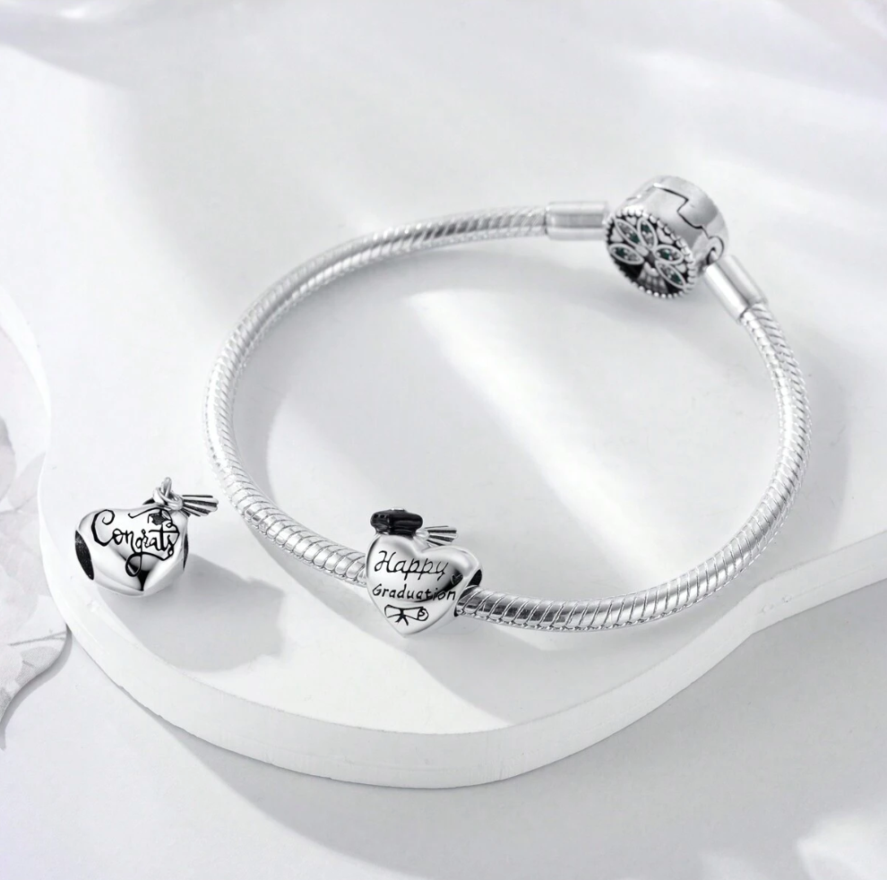 Charm Corazon Happy Graduation