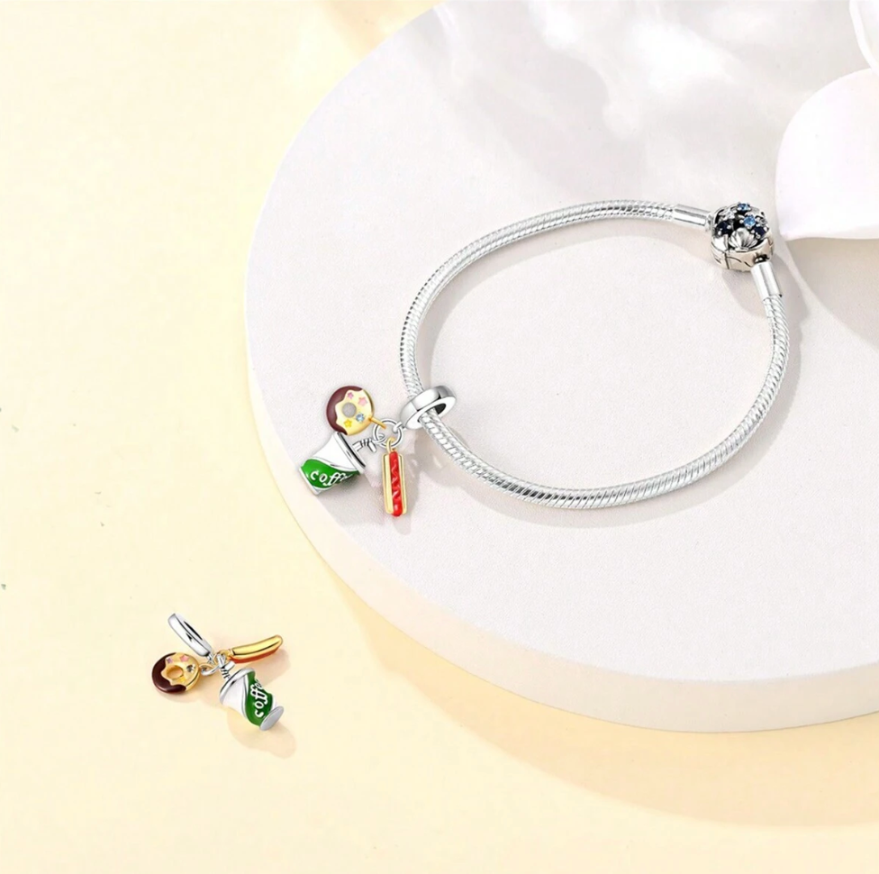 Charm Dona, Café & Hot-Dog