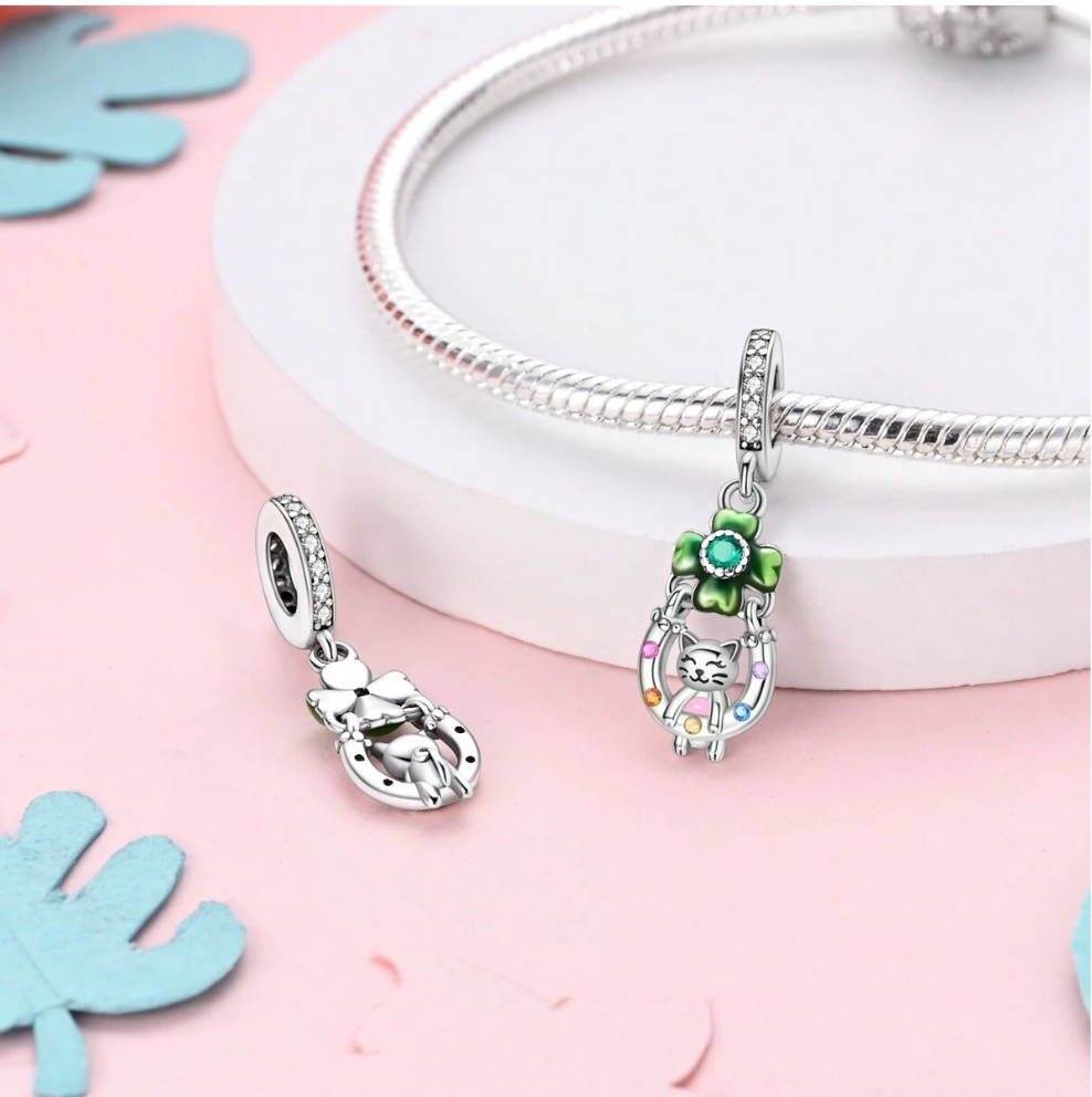 Charm Trébol, Herradura y Gatito