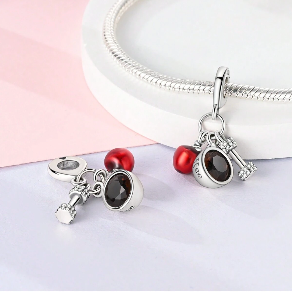 Charm Manzana, Café y Pesas de Gym