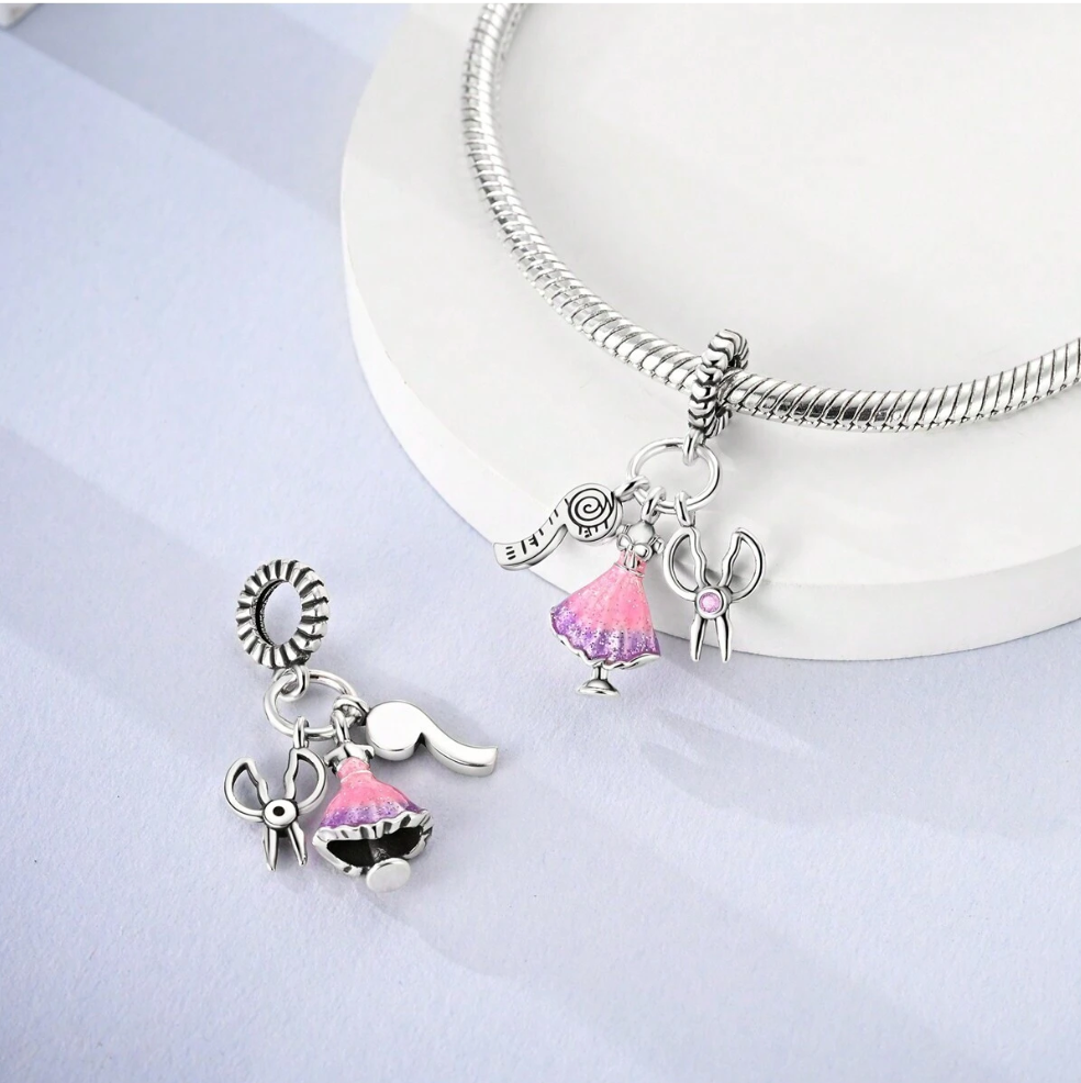 Charm Vestido Rosa "Diseñadora de Modas"