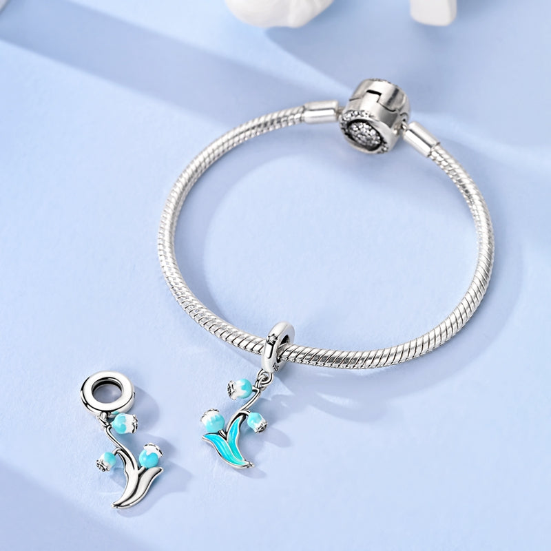 Charm Flores Azules & Blanco