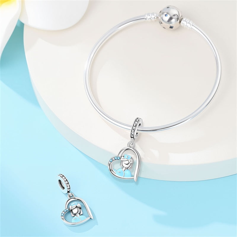 Charm Enfermera Azul