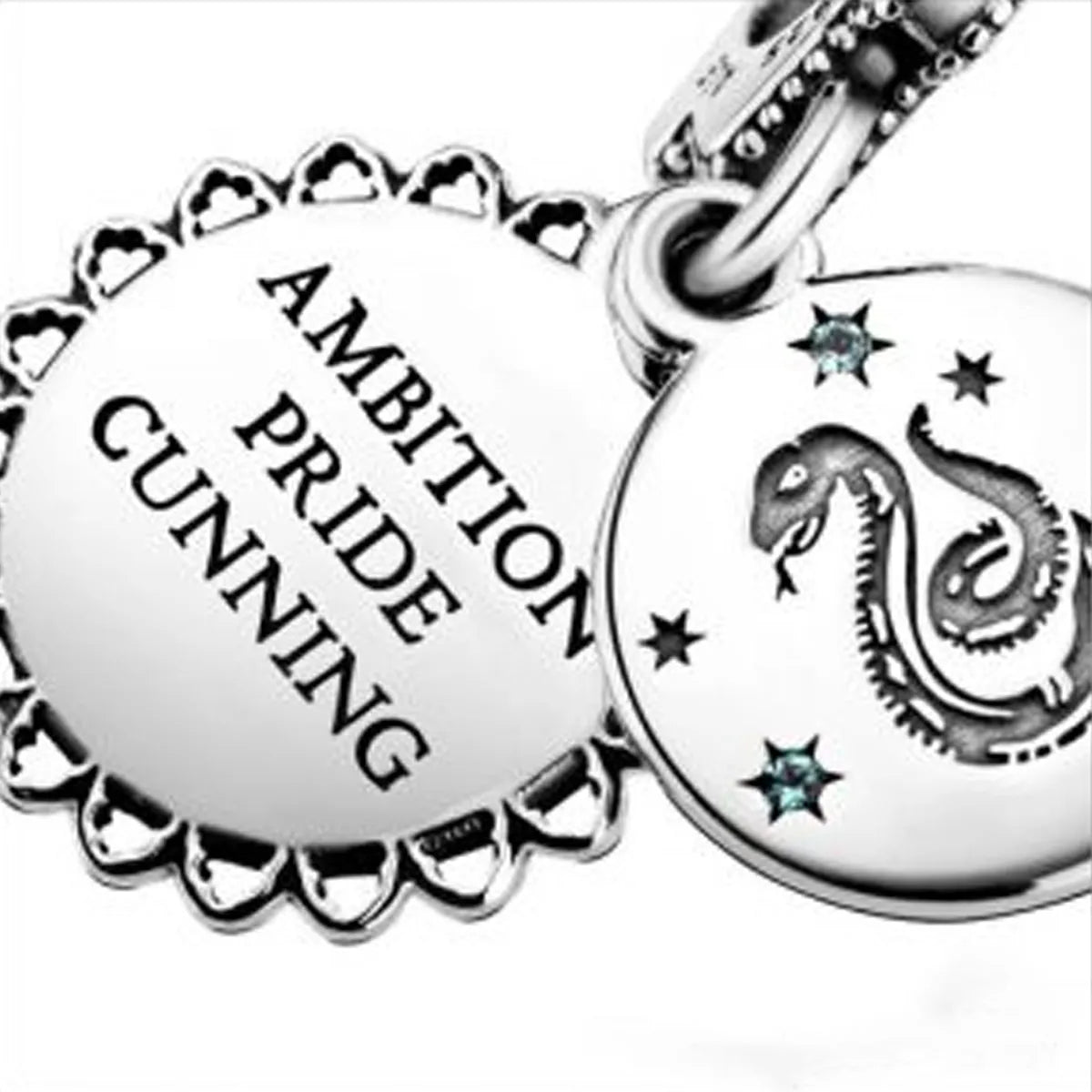 Charm Casa de la Serpiente