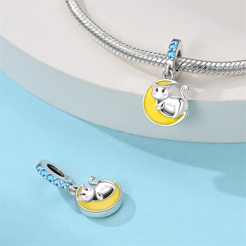 Charm Media Luna y Gatito