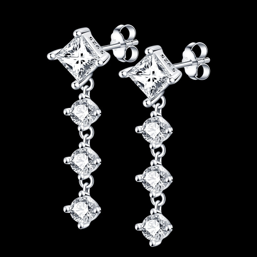 Aretes Triple Zirconia