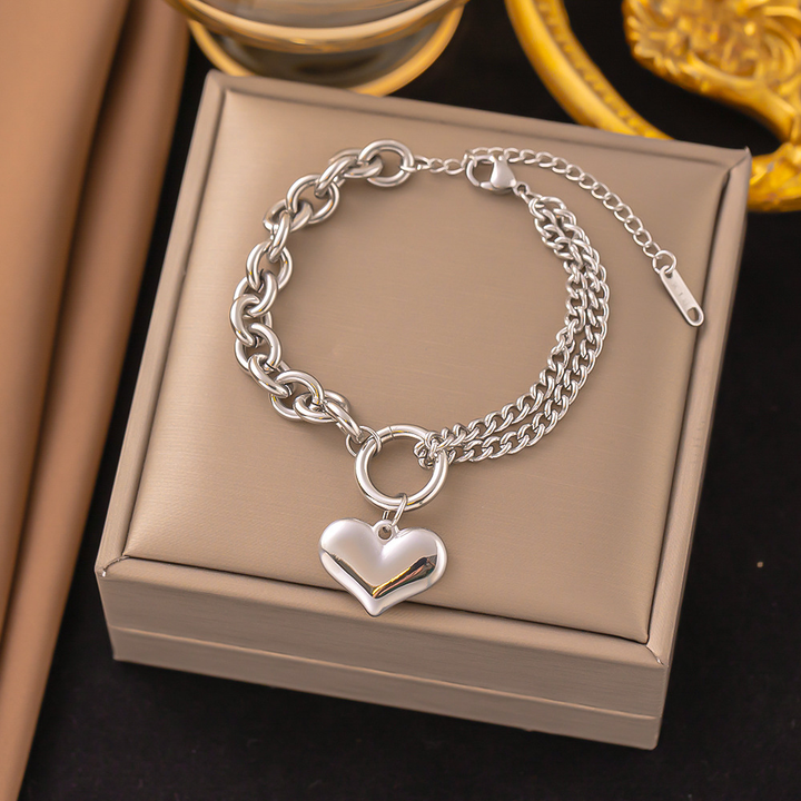 Brazalete Plateado con Corazón