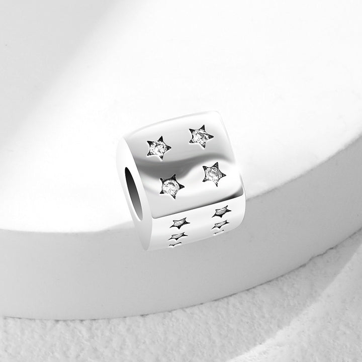 Charm Dado Con Estrellas