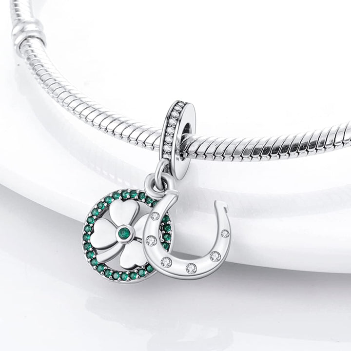 Charm Trebol y Herradura de la Suerte