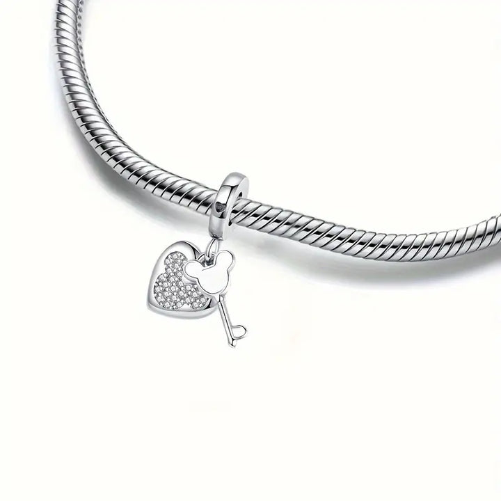 Charm Corazón y Llave de Mickey