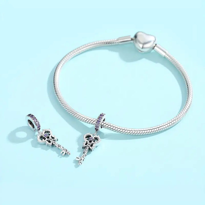 Charm Llave Artesanal