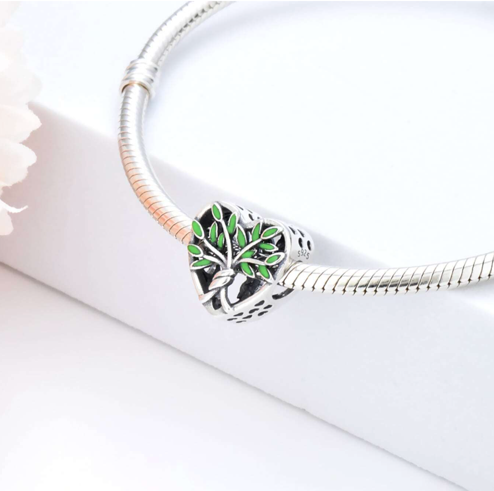 Charm Corazon de Arbol Verde