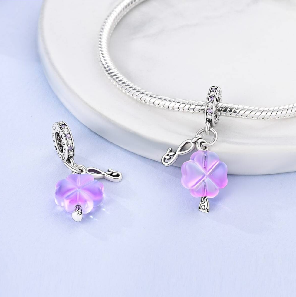 Charm Trebol Morado