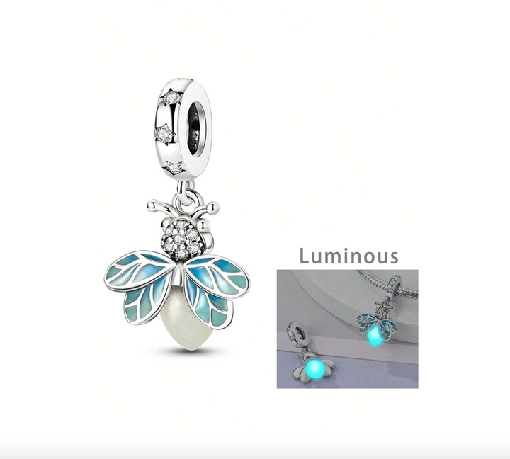 Charm Luciérnaga Fluorescente