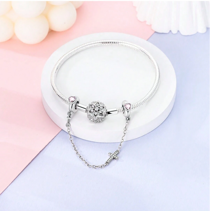 Cadena de Seguridad de Corazón y Cruz