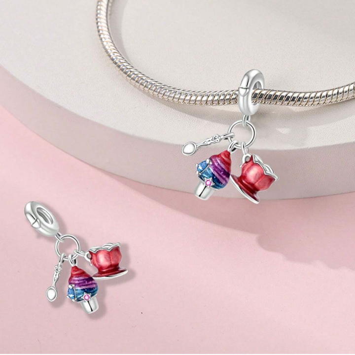 Charm Fiesta De Té "Alicia En El Pais De Las Maravillas"