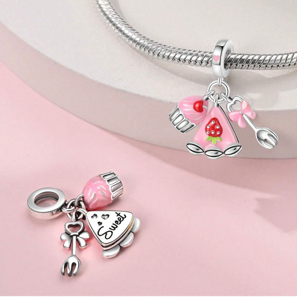 Charm Pastel de Fresa