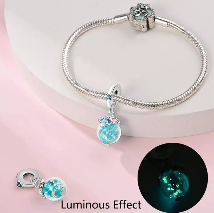 Charm Mundo de Luciérnagas