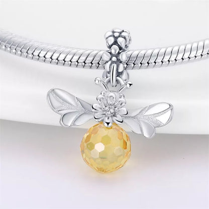 Charm Abeja Amarilla
