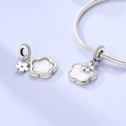 Charm Flores Blancas