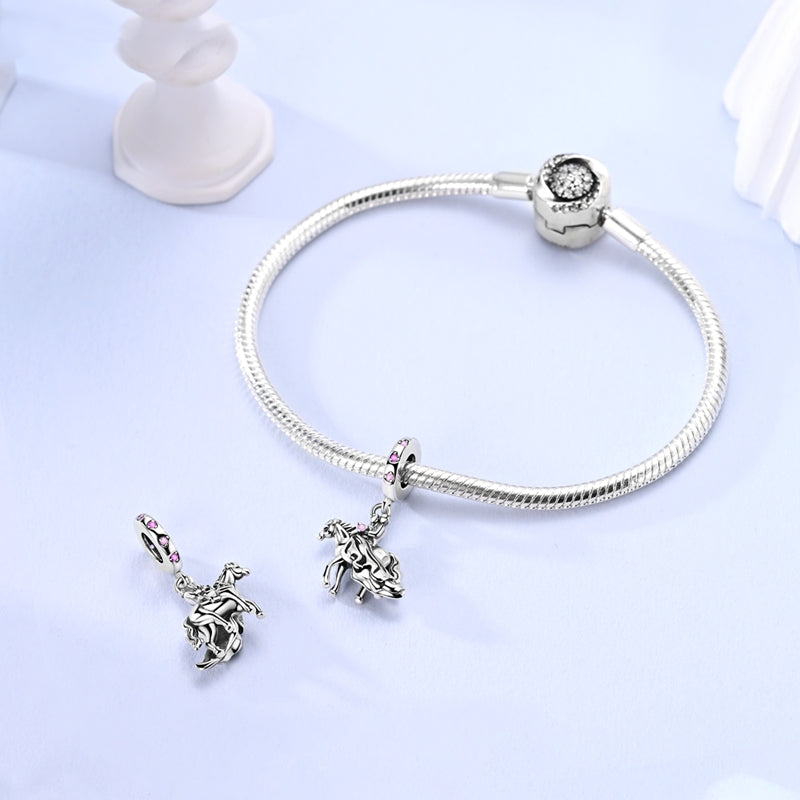 Charm Boda A Caballo