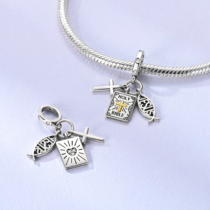 Charm Colgante Biblia