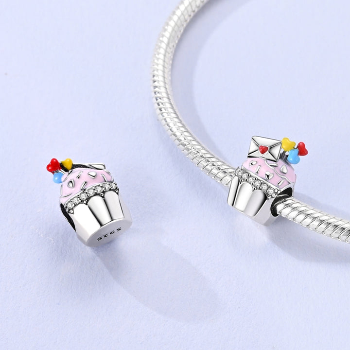 Charm Pastelito & Carta