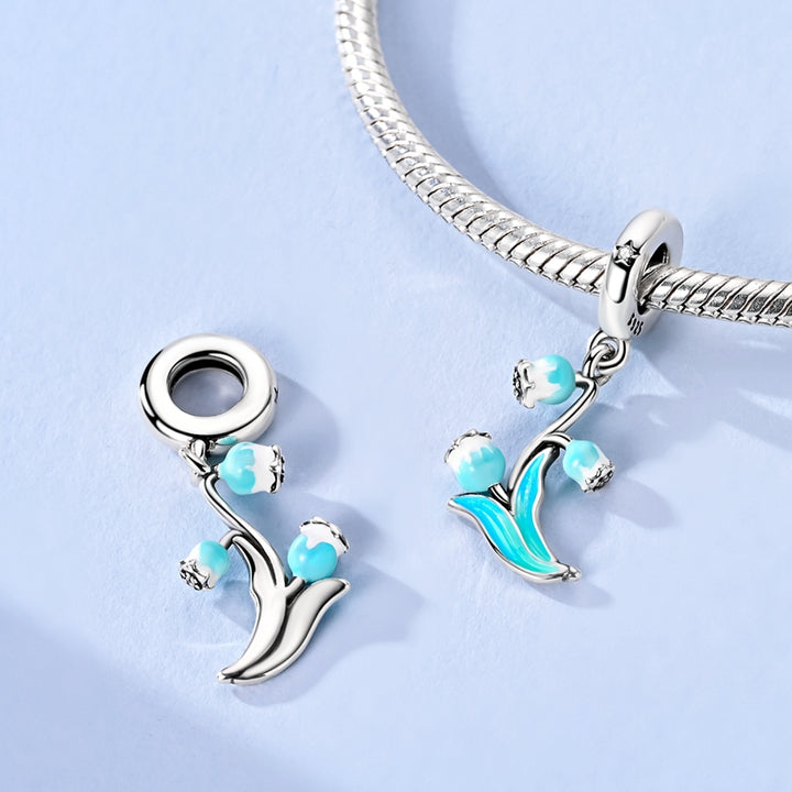 Charm Flores Azules & Blanco