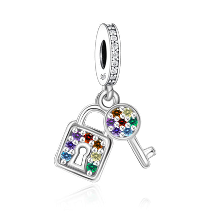 Charm Candado & Llave Arcoiris
