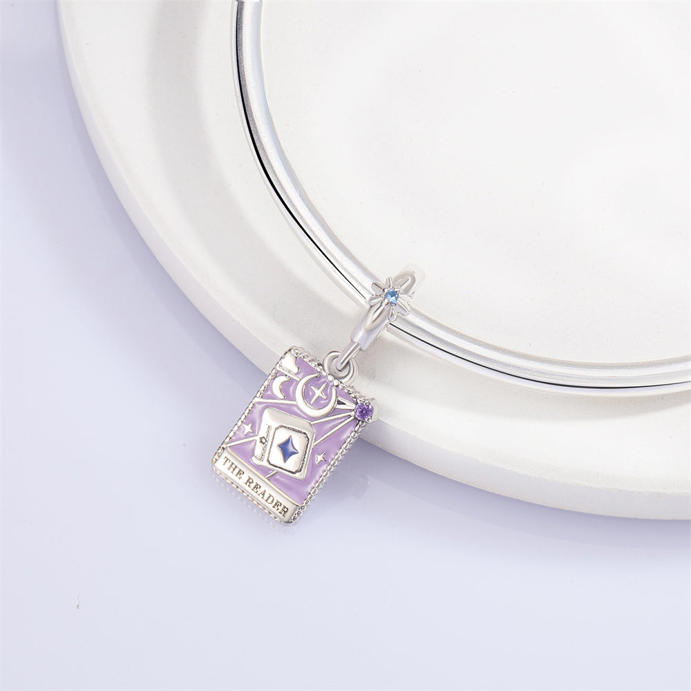 Charm Carta The Reader