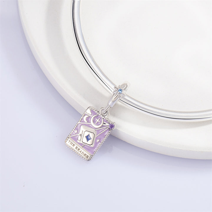 Charm Carta The Reader