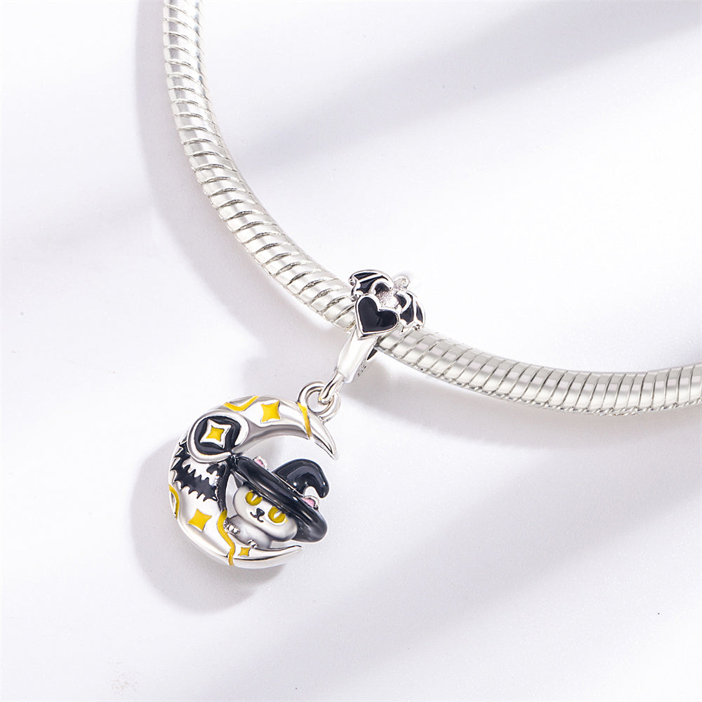 Charm Luna Embrujada