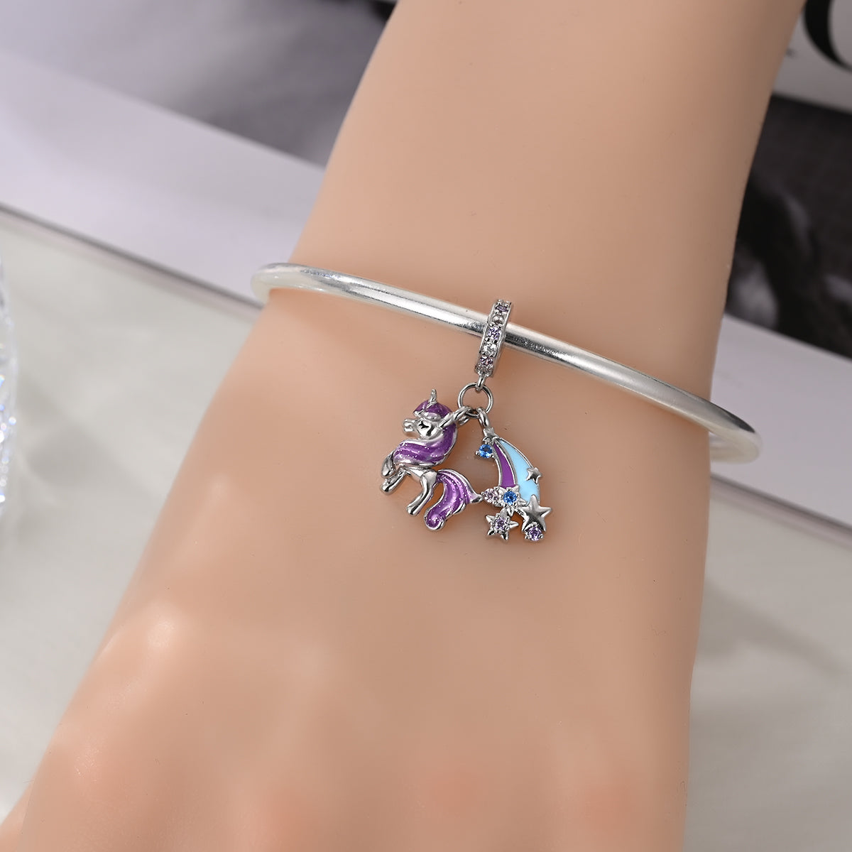 Charm Unicornio Morado & Arcoiris