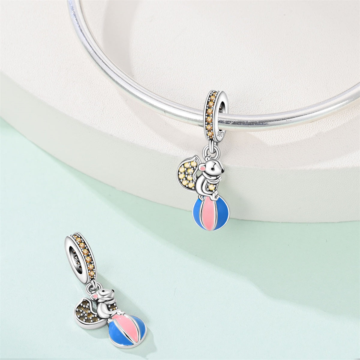 Charm Ardilla Circo