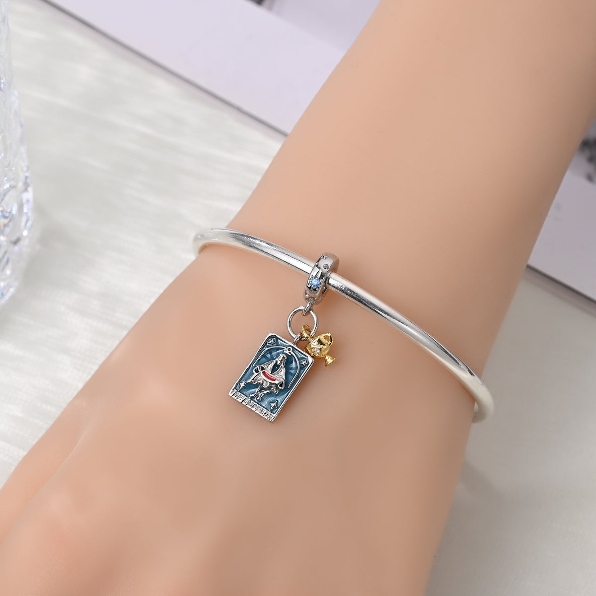 Charm Carta del Emperador