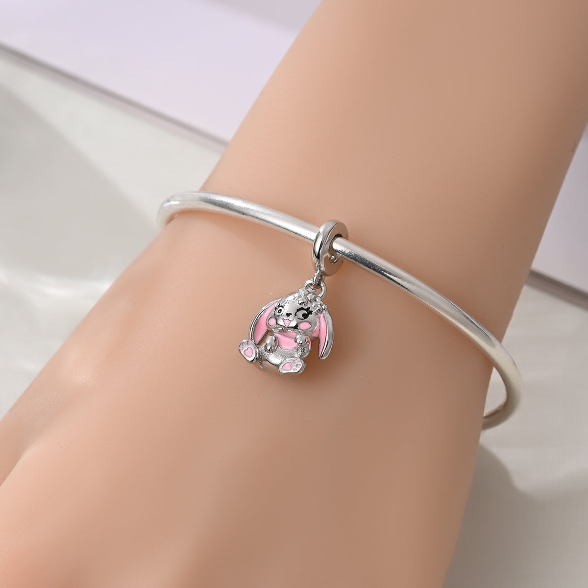 Charm Conejo Rosa