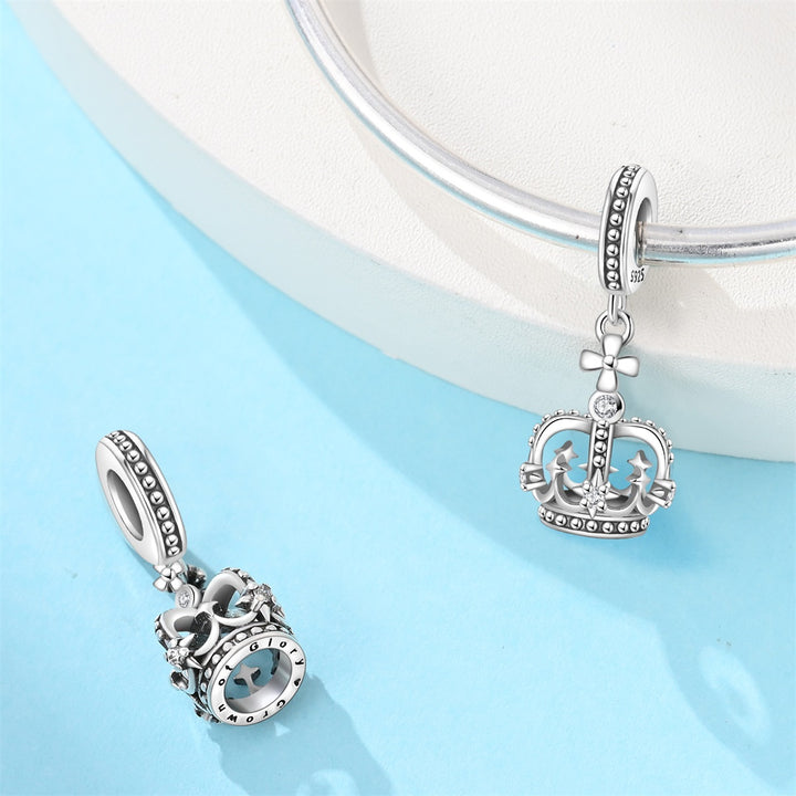 Charm Corona Plateada