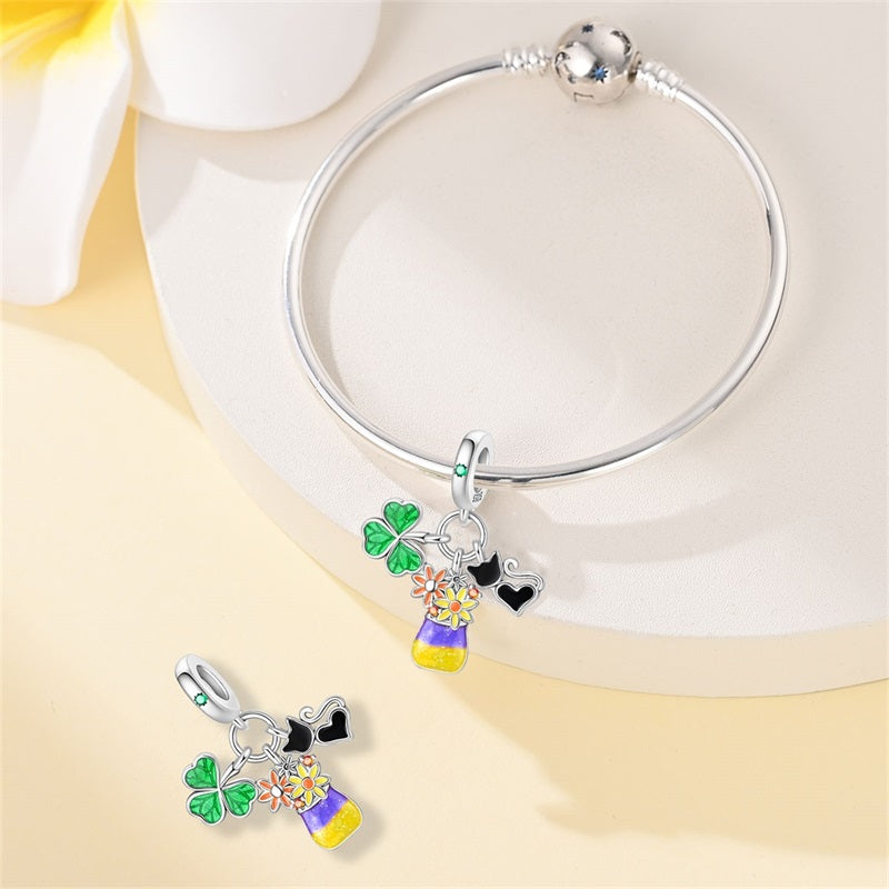 Charm Trebol, Flores & Gato