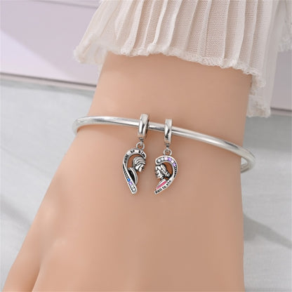 Charm Pareja