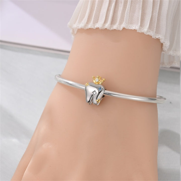 Charm Diente Diamantado