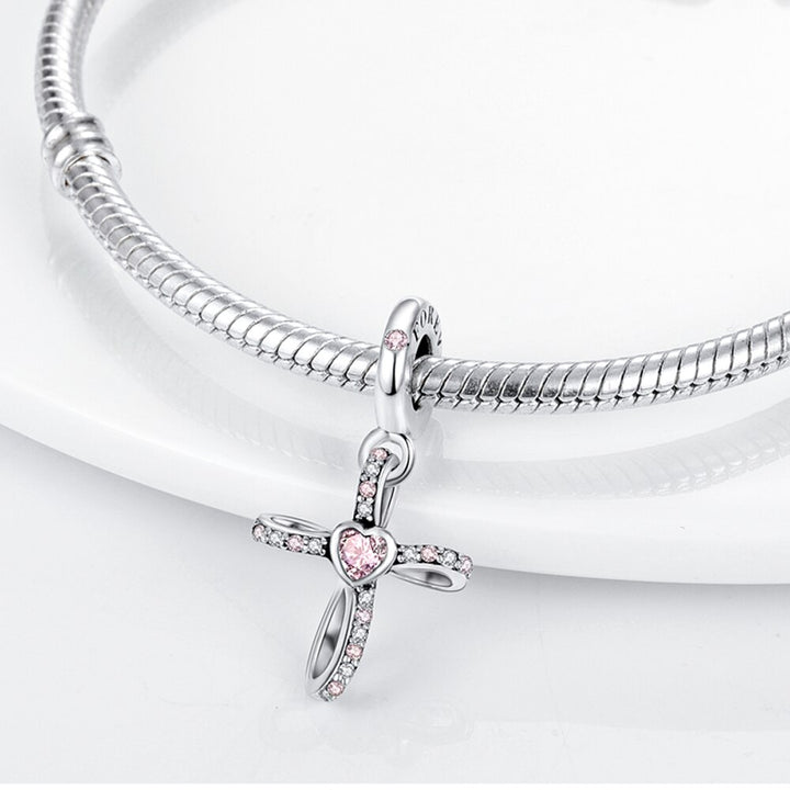 Charm Cruz Diamantada