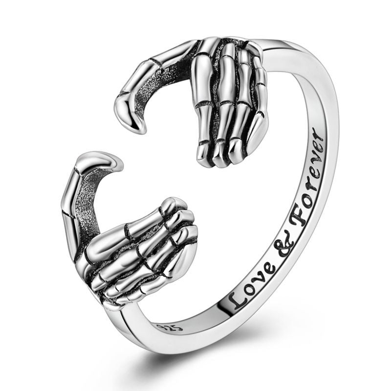 Anillo Manos de Calavera "I Love y Forever"