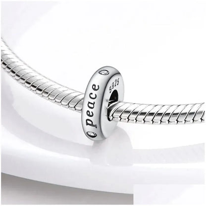 Charm de la Paz