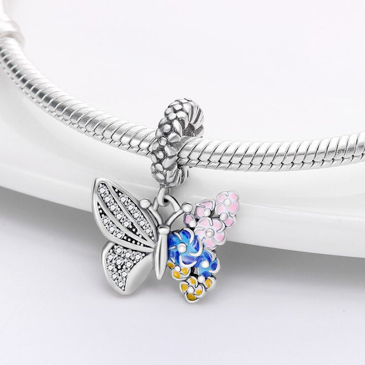 Charm Mariposa con Flores