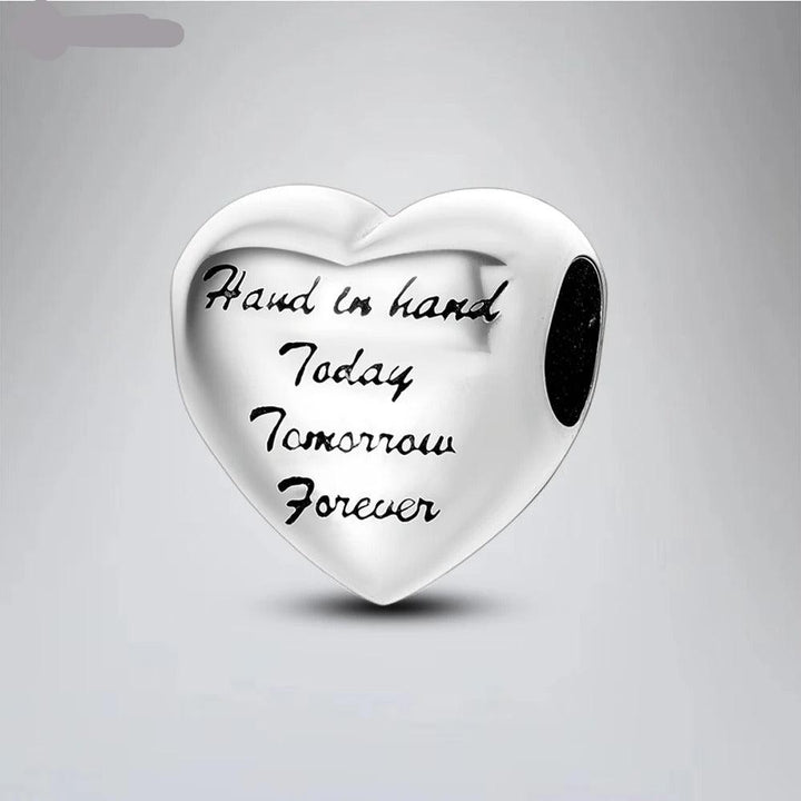 Charm Corazon Manos de Colores