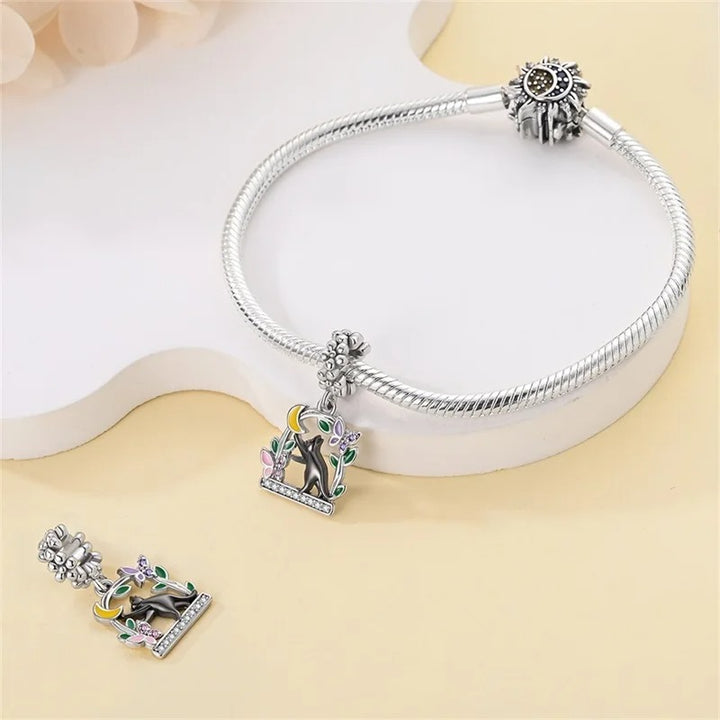 Charm Felino y Luna Dorada