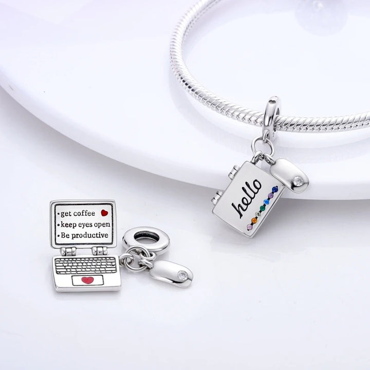 Charm Laptop & Mouse "Hello"
