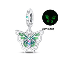 Thumbnail for Charm Mariposa Verde Brillante